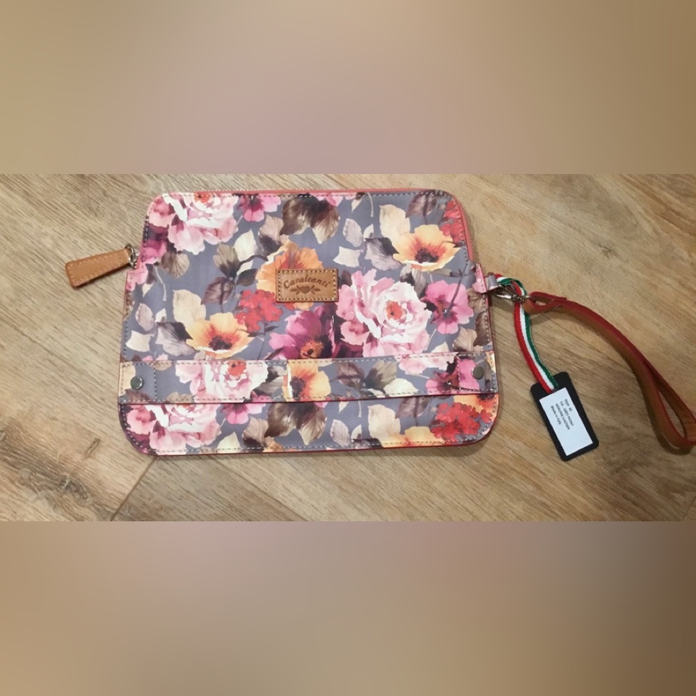 NWT Cavalcanti hand bag wristlet
